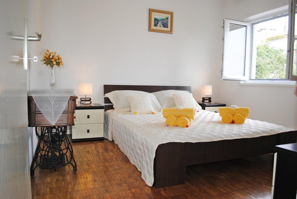 Fantastic Apartment Split Bilik gambar
